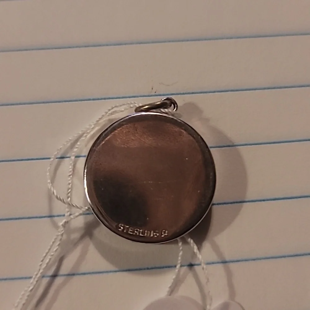 Vintage Sterling Silver Round Sliding Photo Locket Pendant – Keepsake - Picture 7 of 10